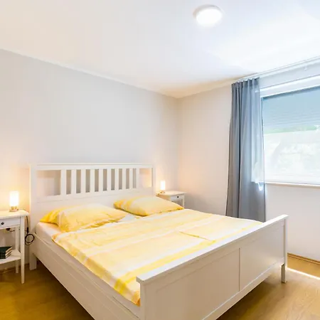 Pinia - A1 First Floor - Mpolo Medulin