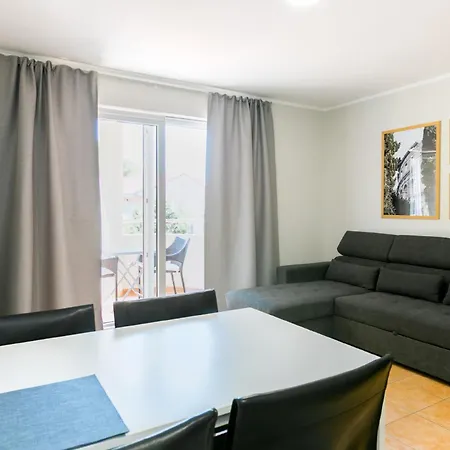 Apartamento Pinia - A1 First Floor - Mpolo