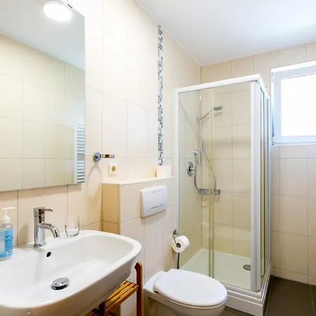 Pinia - A1 First Floor - Mpolo
